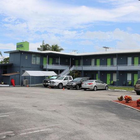 Travel Inn Fort Pierce Exterior photo