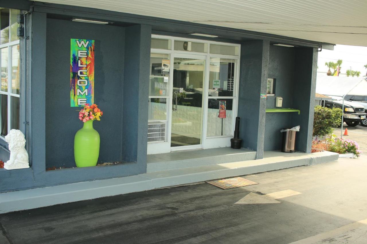Travel Inn Fort Pierce Exterior photo